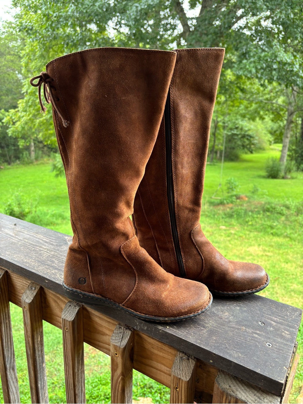 Born Women’s 7 M Brown Leather Tall Riding Boots Side Zip Lace Back Boho RenFair - Picture 4 of 14